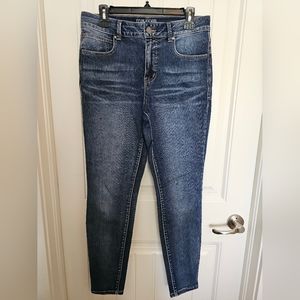 Maurice's ever flex jeans